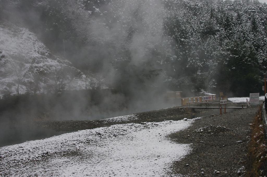 Отель Kawayu Onsen Fujiya Хонгу Экстерьер фото